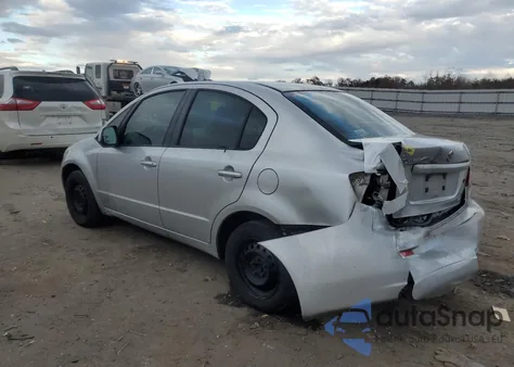 2010 Suzuki Sx4 Le z USA, uszkodzony, nr VIN JS2YC5A28A6302731